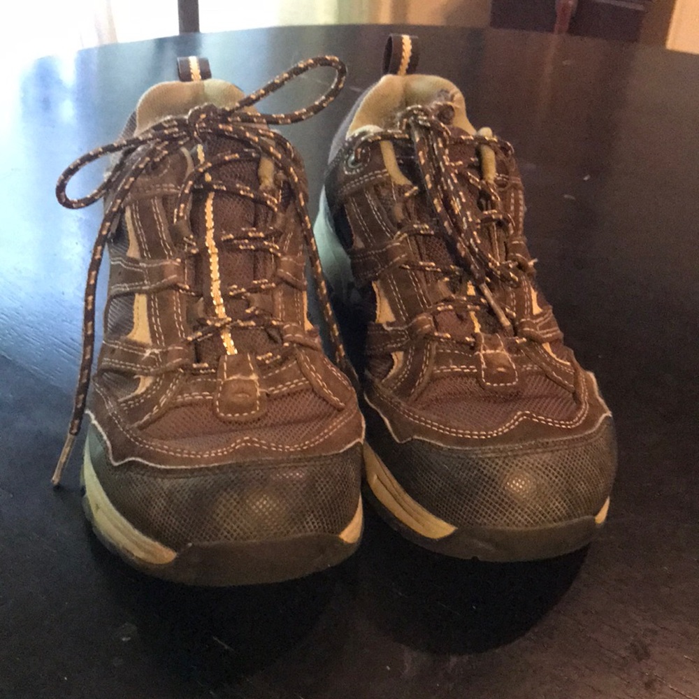 Almost New Men’s 7.5 LL Bean Brown Hiking Boots 🥾
